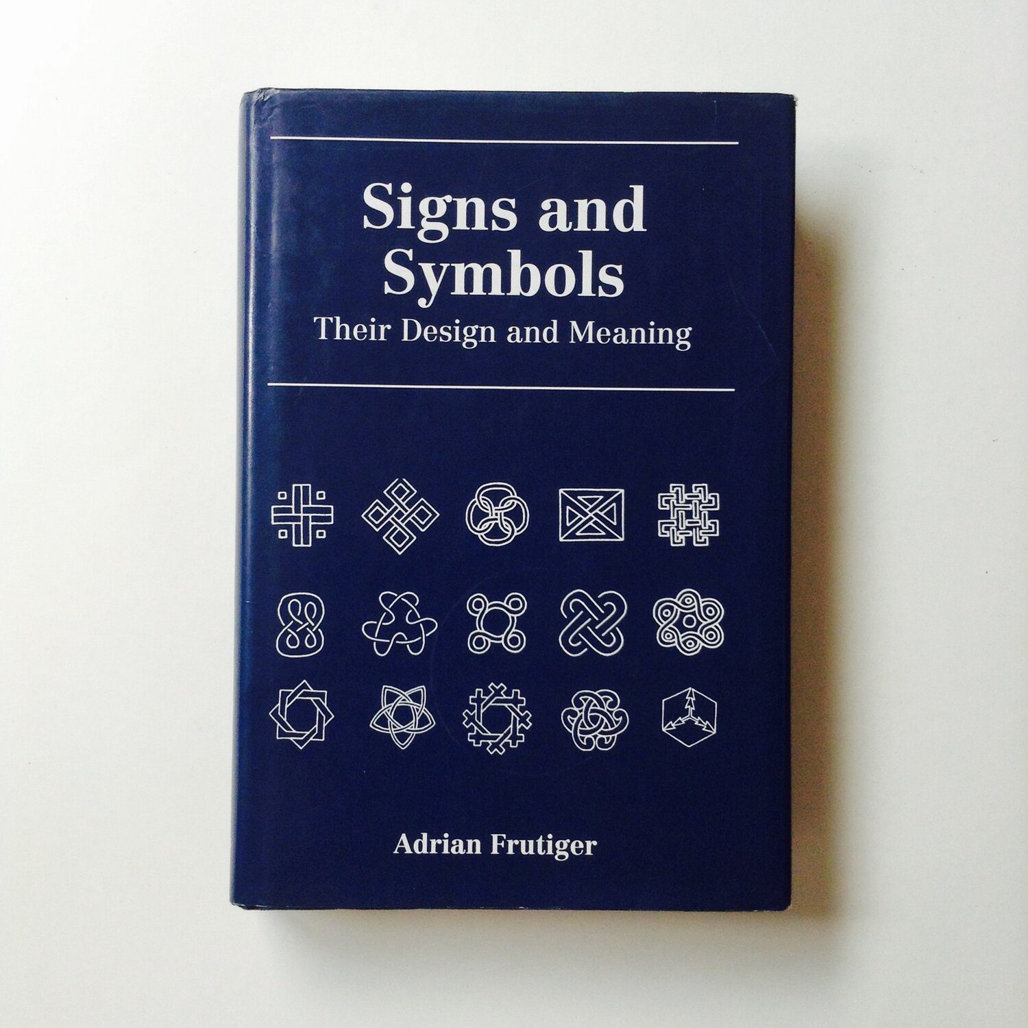 'Signs and Symbols: Their Design and Meaning' by Adrian Frutiger طراح گرافیک